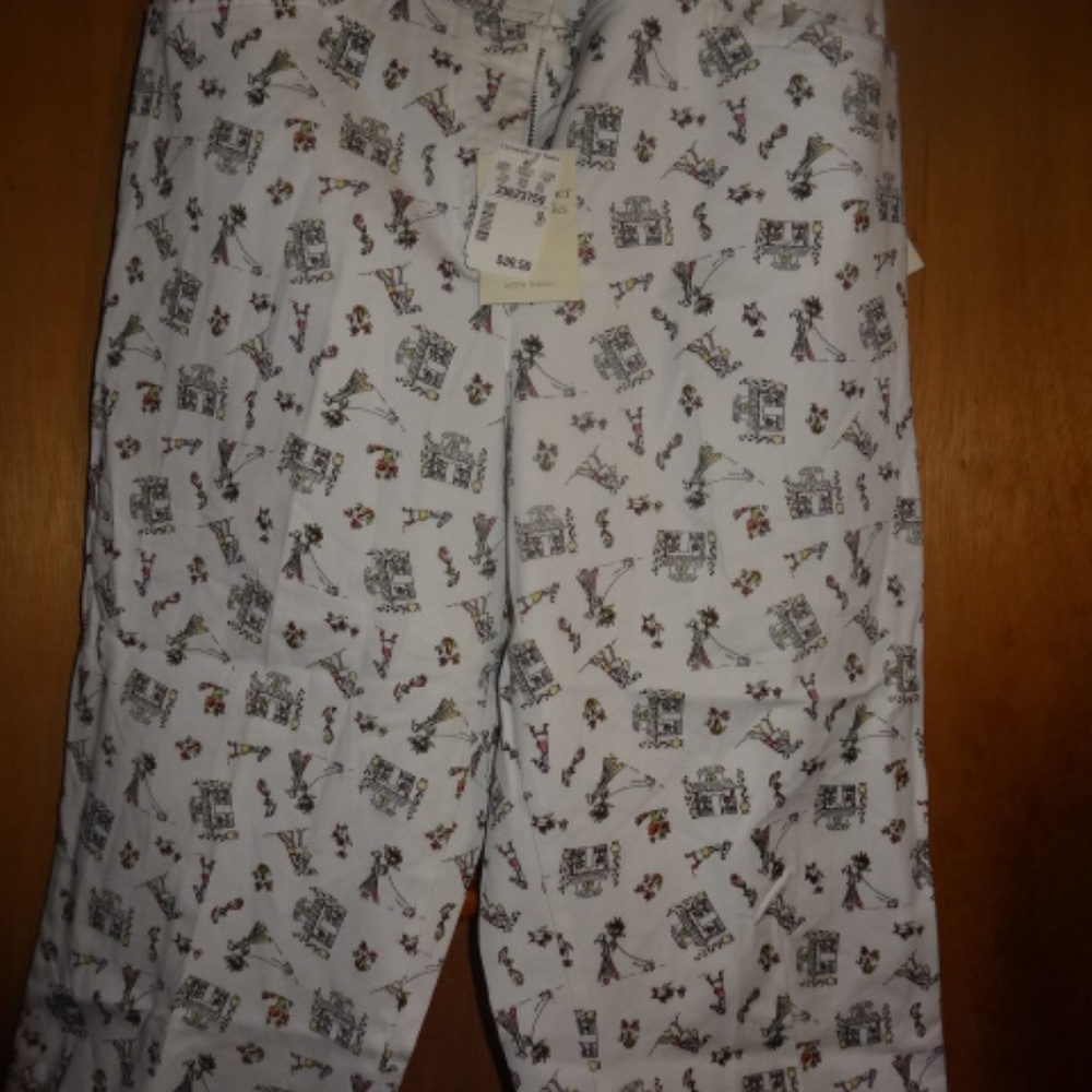 Women's Christopher &  Banks Capris Pants Size 10